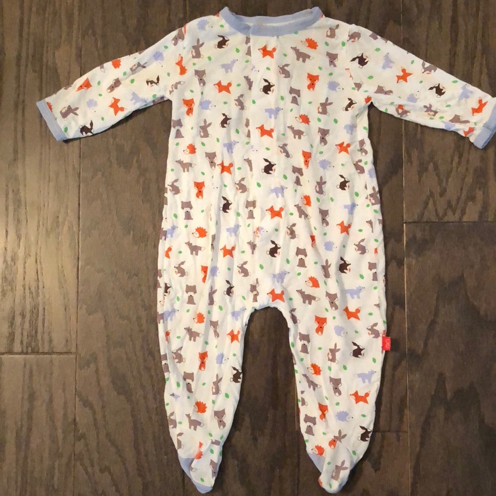 Magnetic Me Footie in Model fabric! Like NEW!